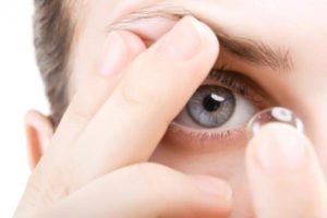 How to Shop Carefully Online for Contact Lenses